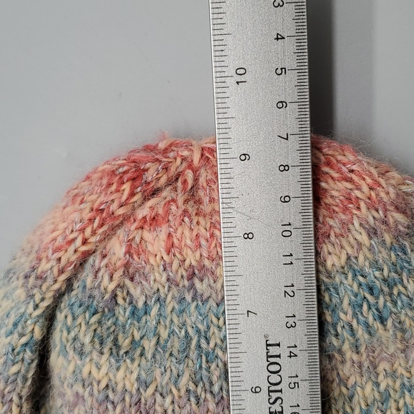 Hand Knit Adult Hat Acrylic Pink Purple Blue - Picture 3 of 4